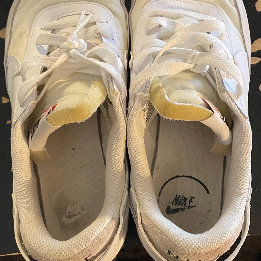 FLASH SALE! Nike Waffle Debut Sneakers Size 9 - Picture 3 of 8